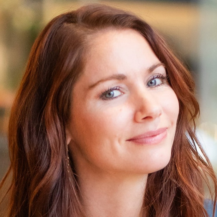 headshot of Teal Sherer