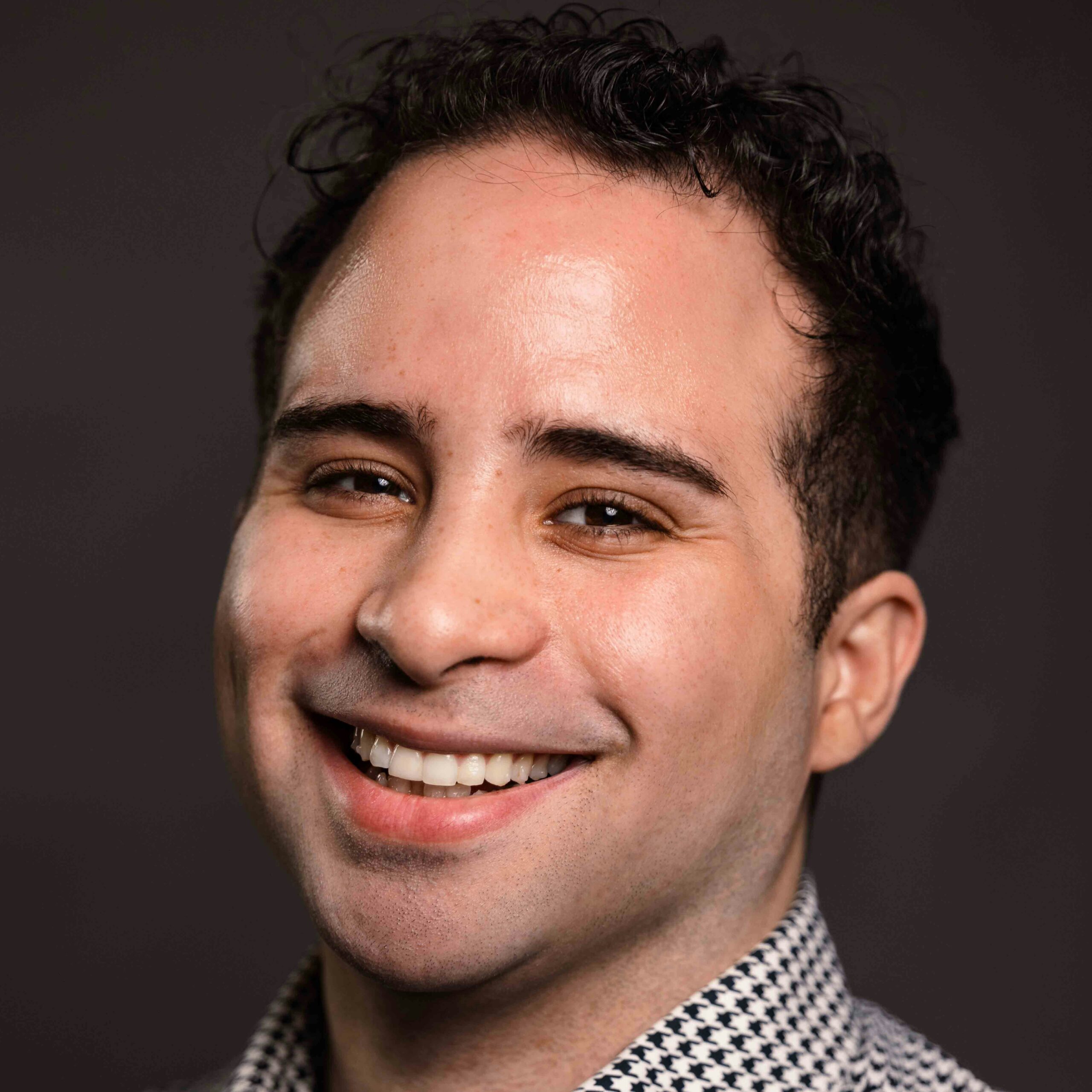 Headshot of Viviana Garza